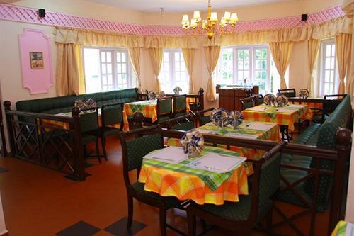 מלון מונאר Royal Retreat מראה חיצוני תמונה